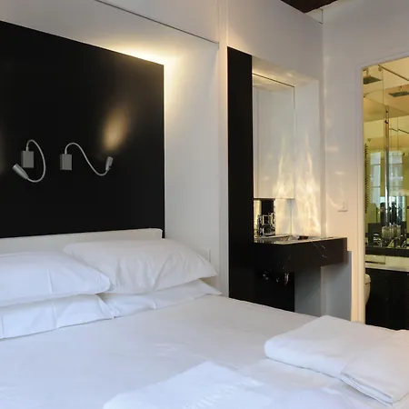 Boutique De La Place Des Vosges Hotel