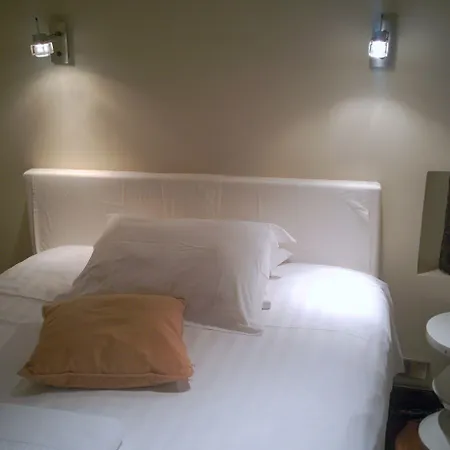Hotel Boutique De La Place Des Vosges Paris