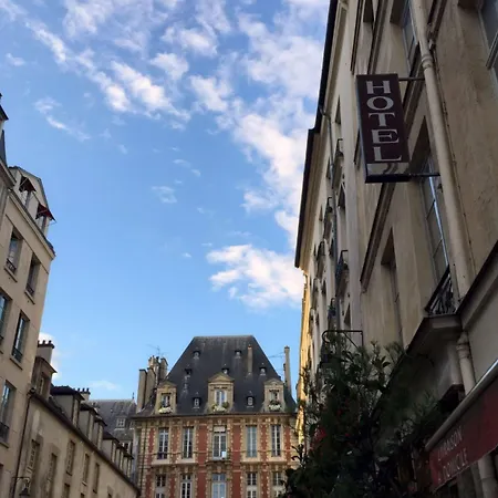 Boutique De La Place Des Vosges Hotel 3*