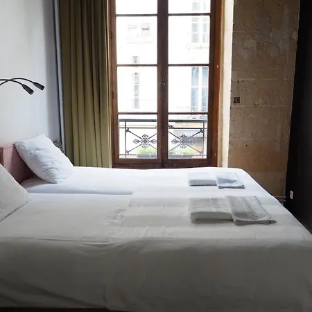 Boutique De La Place Des Vosges Hotel Paris