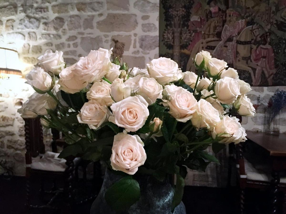 Boutique De La Place Des Vosges