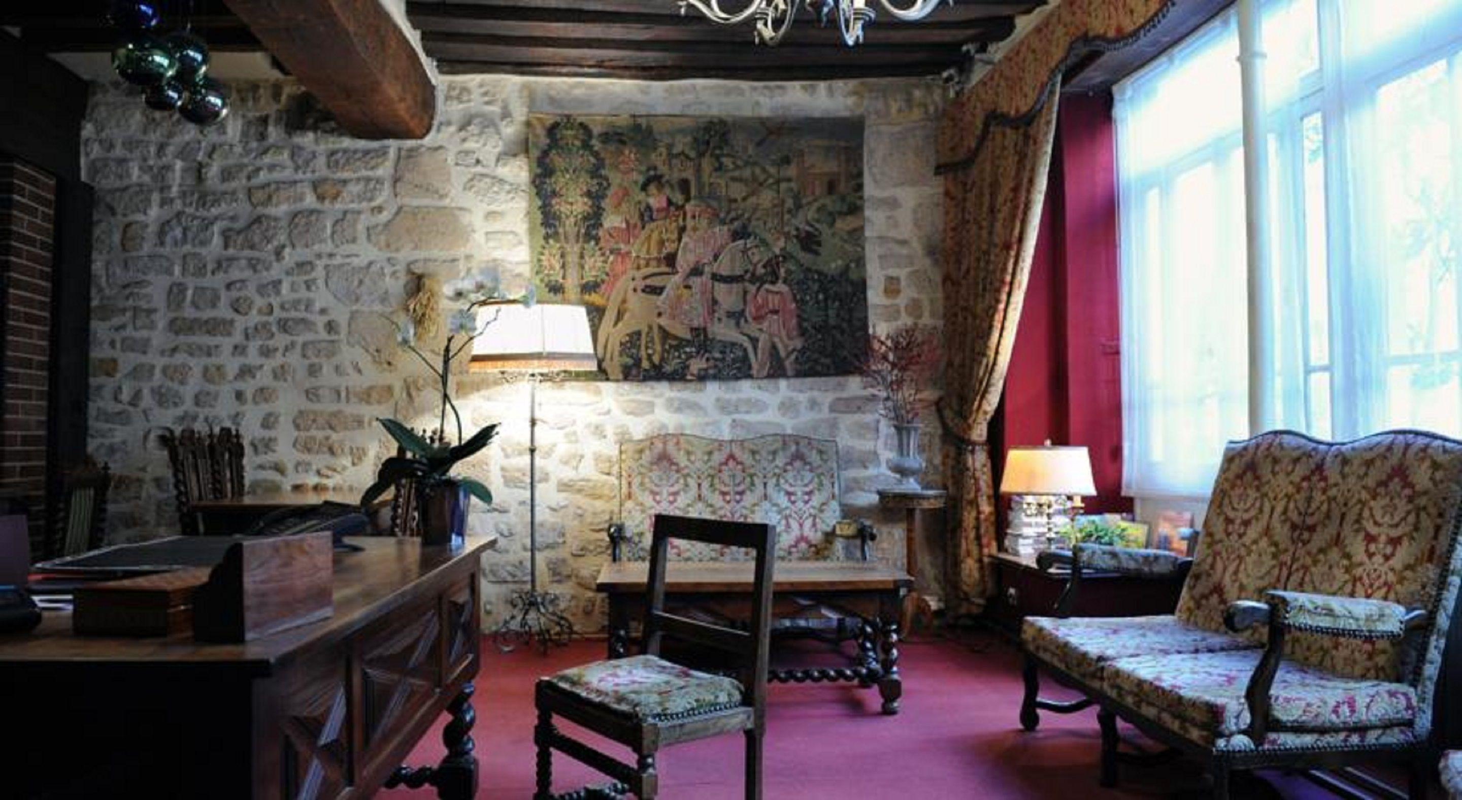 Boutique De La Place Des Vosges 3* Paris