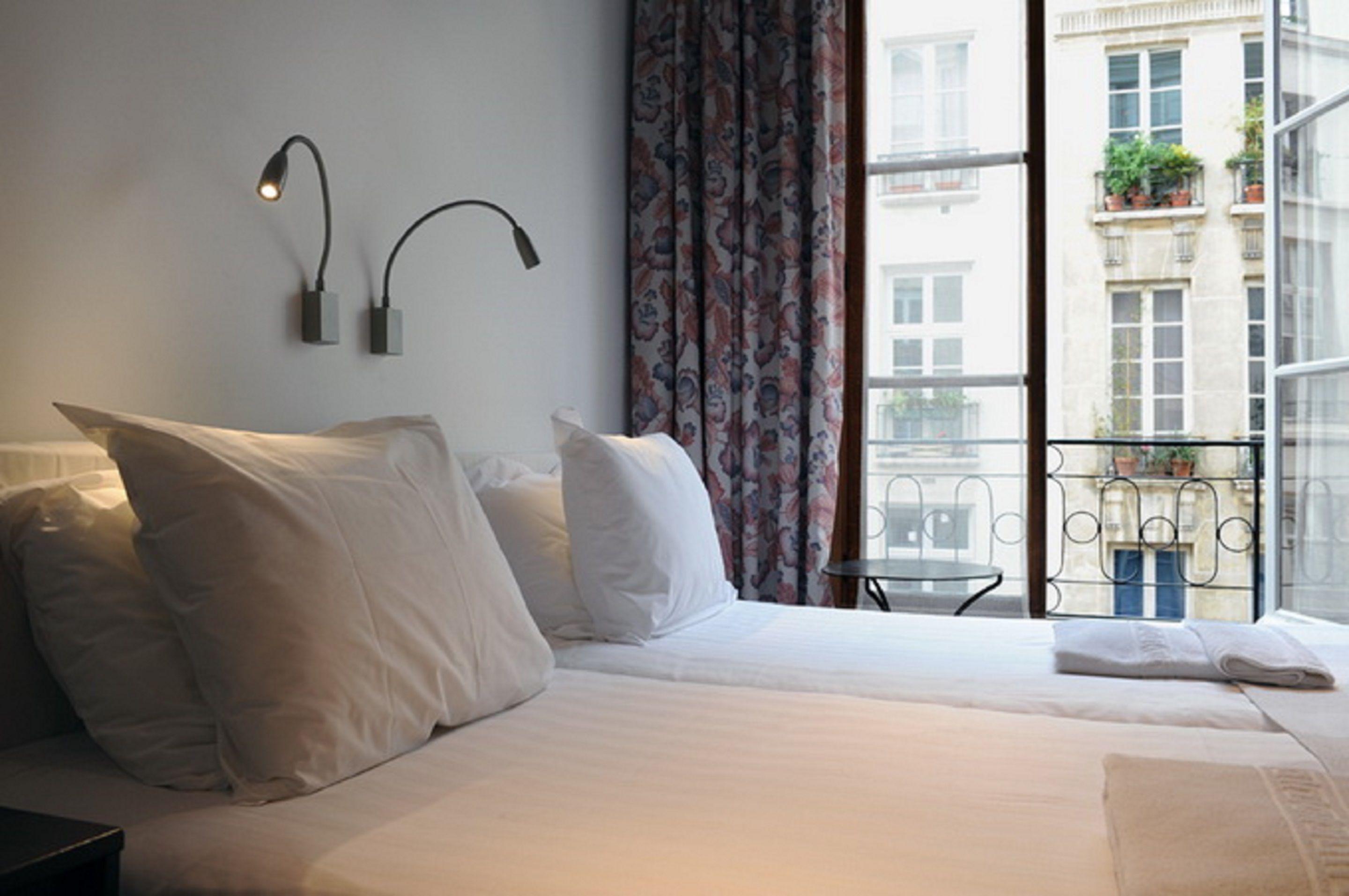 Boutique De La Place Des Vosges 3* Paris