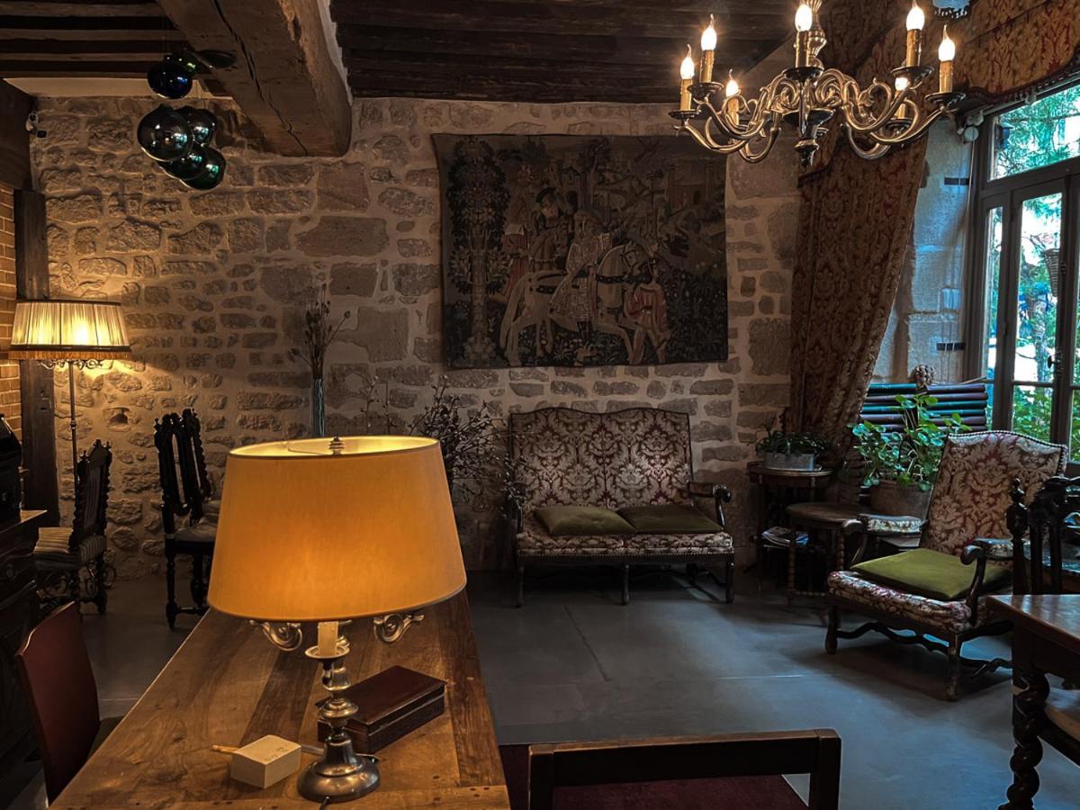 Boutique De La Place Des Vosges 3* Parigi