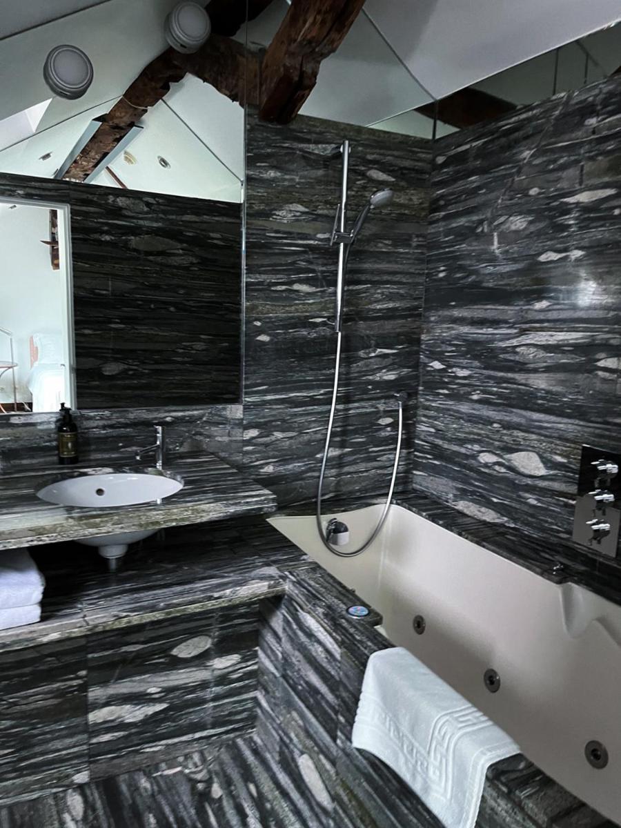 Boutique De La Place Des Vosges Hotel 3*