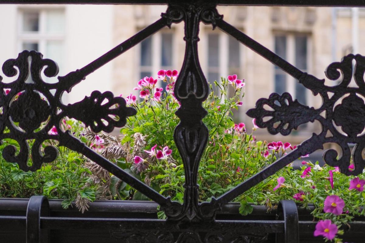 Boutique De La Place Des Vosges Hotel Paris